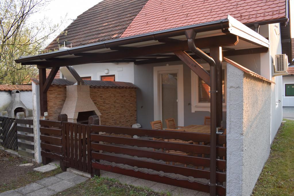 Апартаменти Borovnica Catez Чатеж-об-Саві Екстер'єр фото